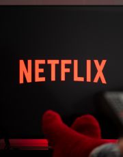 Foto descriptiva de: Netflix prepara estos estrenos en series y películas para marzo
