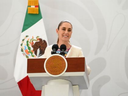 Sheinbaum destaca reducción histórica de la pobreza laboral en México