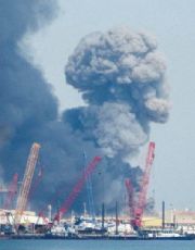 Foto descriptiva de: Irán ataca bases de Estados Unidos en Medio Oriente; misiles impactan Bahréin, Qatar y EAU | VIDEO