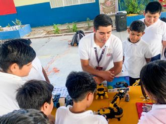 Llevan ciencia y robótica a primarias de Nuevo Laredo