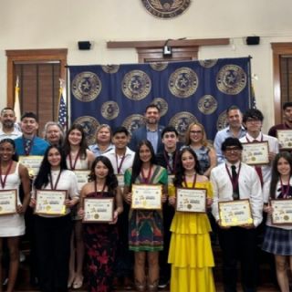 Reconocen a atletas de preparatorias en Laredo; los motivan para seguir triunfando