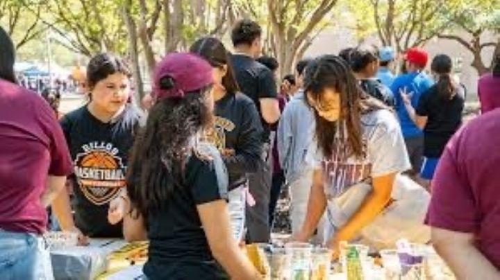 Discover TAMIU abre sus puertas; universidad invita a explorar programas y actividades en su campus