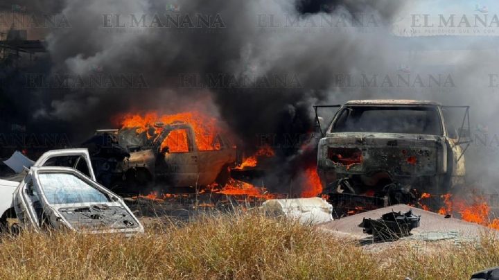 Infierno en Nuevo Laredo: voraz incendio arrasa con autos y causa pánico en la Carretera Aeropuerto