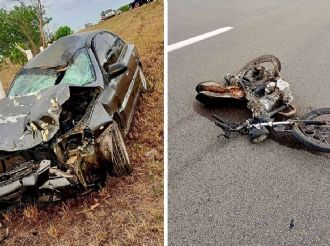 Muere abuelito atropellado en autopista; su moto quedó destrozada en la carretera