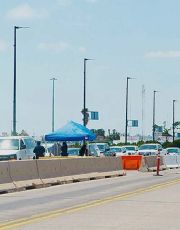 Foto descriptiva de: CBP detiene a peligrosos sujetos en los puentes internacionales; todos tenían orden de aprehensión