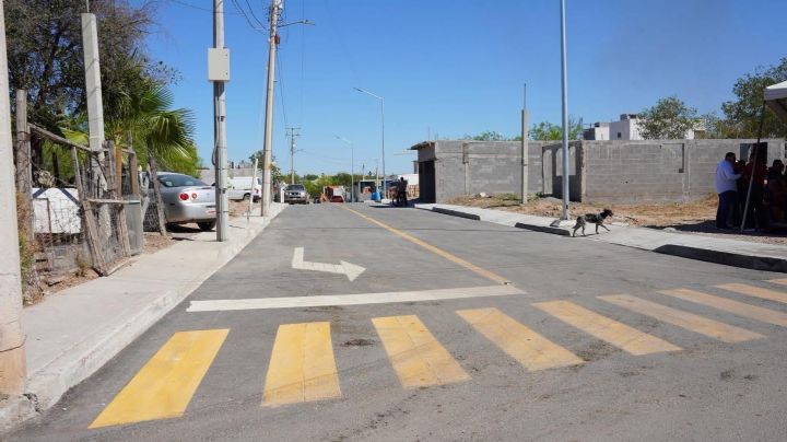 Entregan calles pavimentadas en la colonia Francisco Villa; ciudadanos gozarán de mejor movilidad