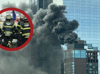 Incendio en Nueva York: arde edificio en medio de las celebraciones de San Patricio | VIDEO