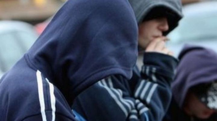 Tres jóvenes robaron pistola y tarjetas bancarias en Laredo; no era uno solo como inicialmente se dijo