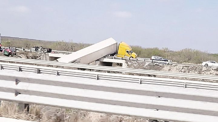 Choques trastocan carretera Monterrey-Nuevo Laredo