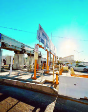 Foto descriptiva de: Ponen a operar arcos en Puente Internacional II Juárez-Lincoln