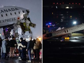 MOMENTO EXACTO en el que avión choca con camión de bomberos; pilotos reciben golpe directo y mueren