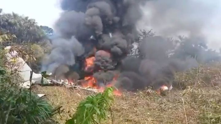 Avión con 125 tripulantes de la Fuerza Aérea de Colombia se estrella: hay 77 muertos