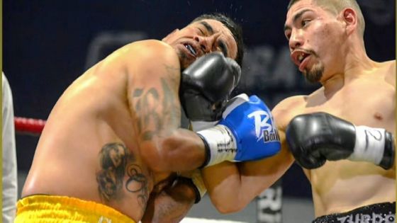 Misael ‘Zurdo’ Hinojosa logra su victoria 15 como profesional; se perfila a pelea de campeonato