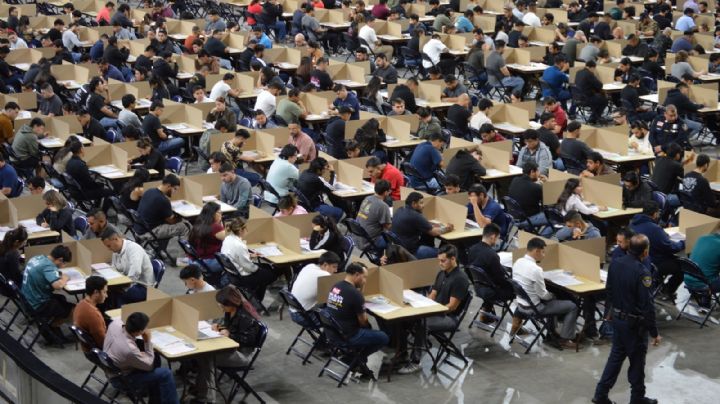 Más de 400 jóvenes presentan examen para ingresar a la Policía de Laredo