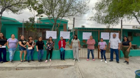 Padres toman instalaciones de la Primaria Club de Leones 3; señalan a maestro de maltratar a niños
