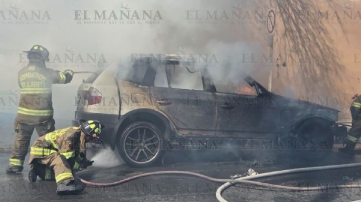 Nuevo Laredo: camioneta se incendia cerca de primaria; estruendo alertó al conductor