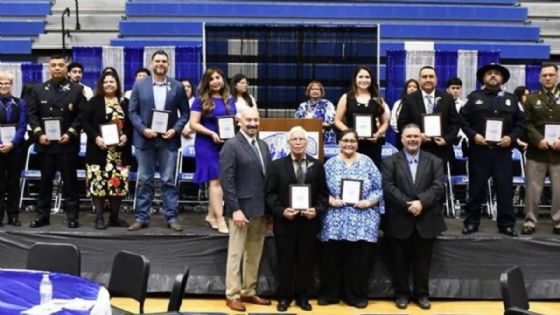 Laredo: Preparatoria Cigarroa da la bienvenida a su nueva clase de Leyendas Toros