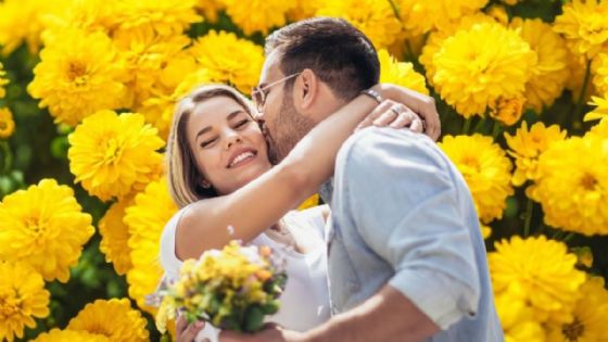 ¿Cuándo se regalan flores amarillas en marzo 2026? Fecha exacta, origen y significado