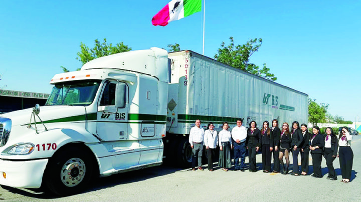 ¿Quieres aprender a manejar un tráiler?; darán curso en Nuevo Laredo para hombres y mujeres