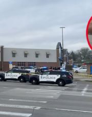 Foto descriptiva de: Mujer secuestra a niño en Walmart y lo apuñala frente a todos; policía la mata a tiros