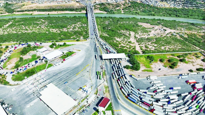 Puente III: liderazgo aduanero de 26 años; 14 mil tráileres transitan diariamente por este cruce