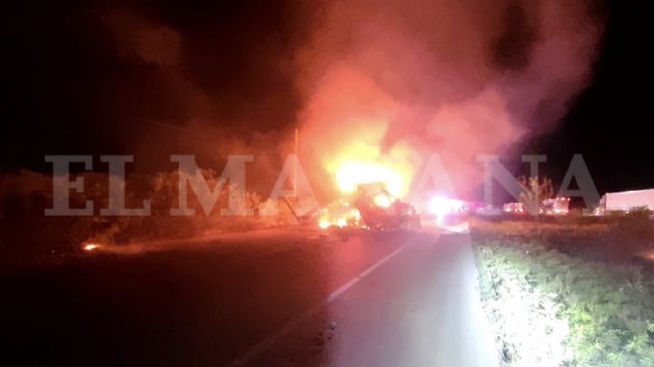 Chofer muere calcinado tras quedar atrapado por choque en el Libramiento Mex II; hay un trailero más lesionado