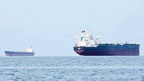 Buques que se acerquen a Ormuz serán objetivo