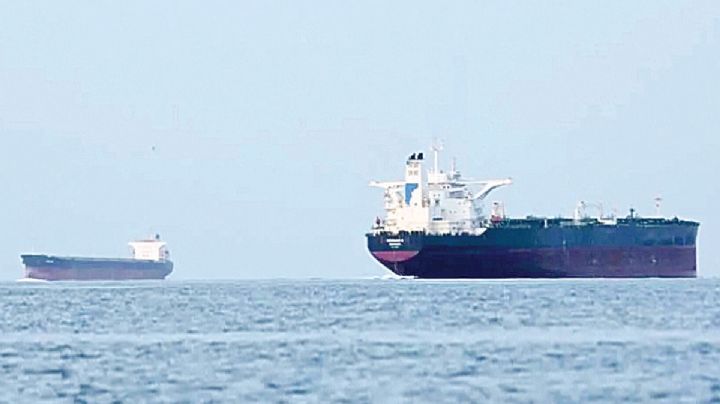 Buques que se acerquen a Ormuz serán objetivo