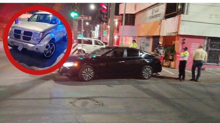 José se 'vuela' el rojo y se estrella contra Altima en Nuevo Laredo; andaba ebrio