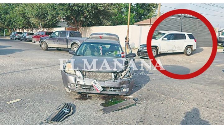 Mujeres al volante se dan con todo en Nuevo Laredo; sus vehículos quedaron muy dañados