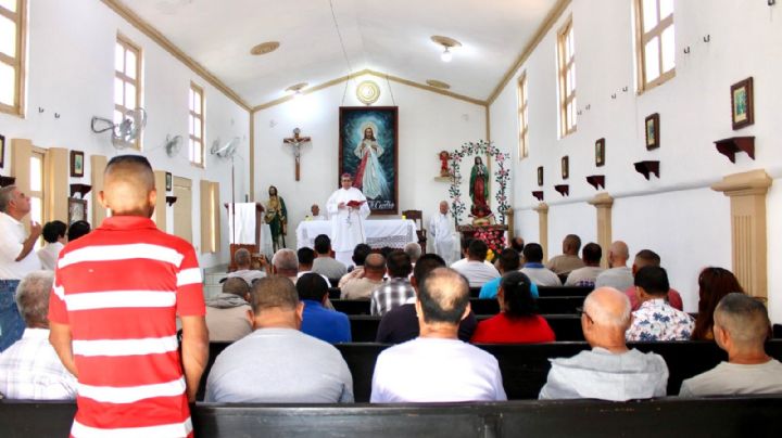 Diócesis de Nuevo Laredo visita el Centro de Readaptación Social; obispo preside celebración