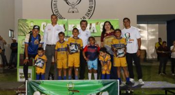 Con gran éxito inaugura Dámaso Anaya el estatal de la Copa Kama's de futbol
