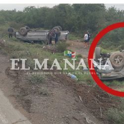 Hombre vuelca en su RAM cerca del 'Puente de los Aguacates' en Nuevo Laredo; troca quedó destrozada