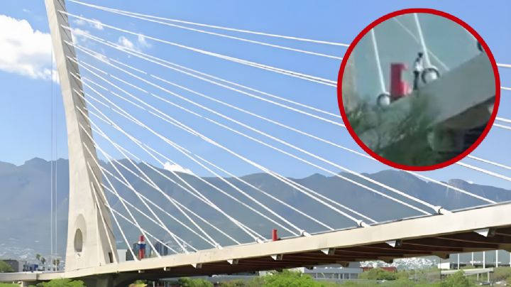 Mujer se lanza del Puente Atirantado y muere; su cuerpo cayó entre piedras del Río Santa Catarina | VIDEO