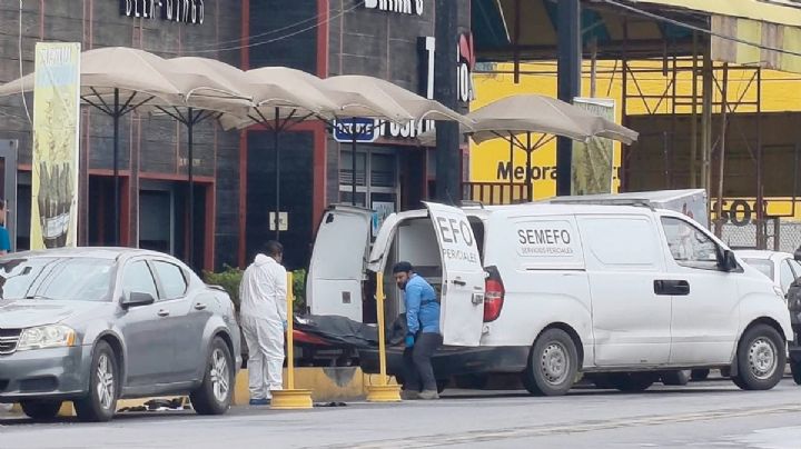 Decapitó a su pareja, exhibió la cabeza en la barra y la besó frente a los comensales de 'La Gallina Dorada'