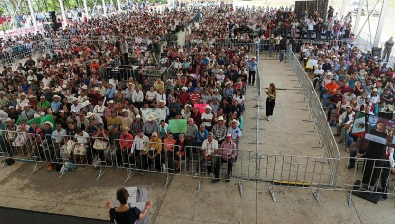 Gobierno federal despliega miles de brigadistas para atender a damnificados en cinco estados