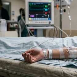 Menor de 13 años lucha por su vida tras intentar el peligroso 'desafío de asfixia' de Roblox