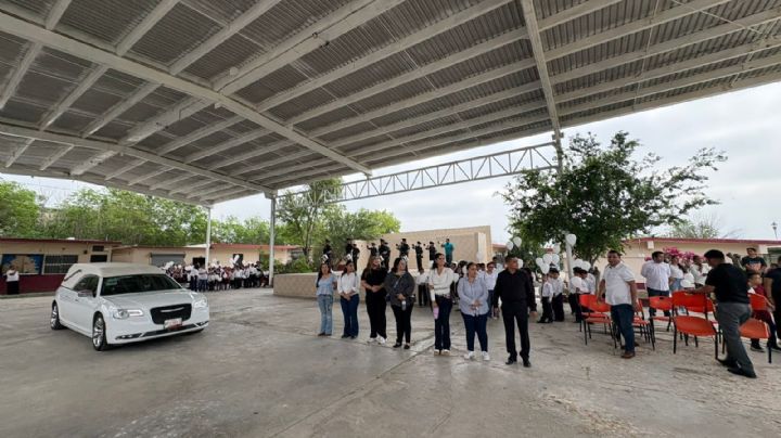 Nuevo Laredo: Primaria Solidaridad da último adiós a querida maestra que falleció el fin de semana