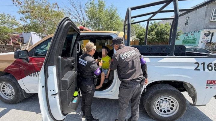 Terror en Nuevo Laredo: niño con cincho en el cuello estaba solo; policías rompen cerraduras para salvarlo
