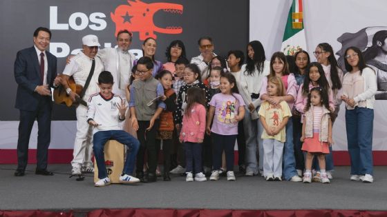 Sheinbaum anuncia entrega de tarjetas de la Beca Rita Cetina; apoyo de 2,500 pesos llegará en agosto