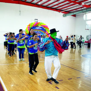 Juegan, aprenden y se unen familias en el Centro de Atención Múltiple CAM 55