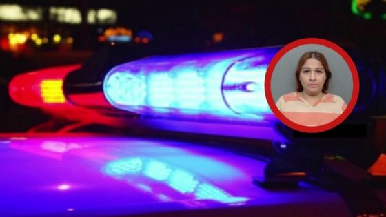 Madre es detenida en Laredo; dejó a su hijo en un auto con una ventana abierta y 37 °C afuera