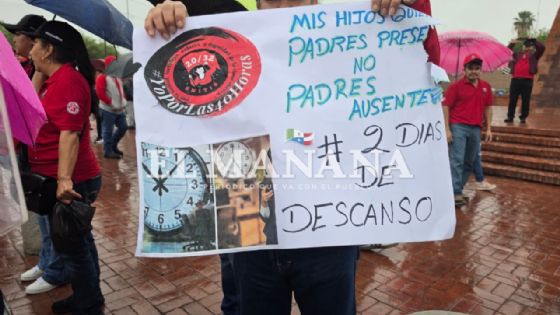 Entre consignas y pancartas marchan integrantes del SINITIS de Rheem en la avenida Guerrero | VIDEO