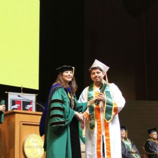 Se gradúan más de mil 850 alumnos de Laredo College; rompe récord institución