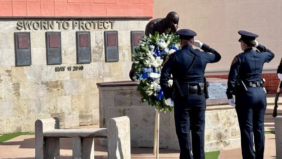 Rinden homenaje a oficiales caídos en el Cuartel General de la Policía de Laredo