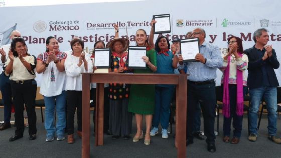 Claudia Sheinbaum Pardo vuelve a Atenco y encabeza restitución de tierras