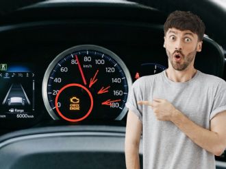 ¿Qué hacer si se enciende la luz del motor en el tablero del auto?