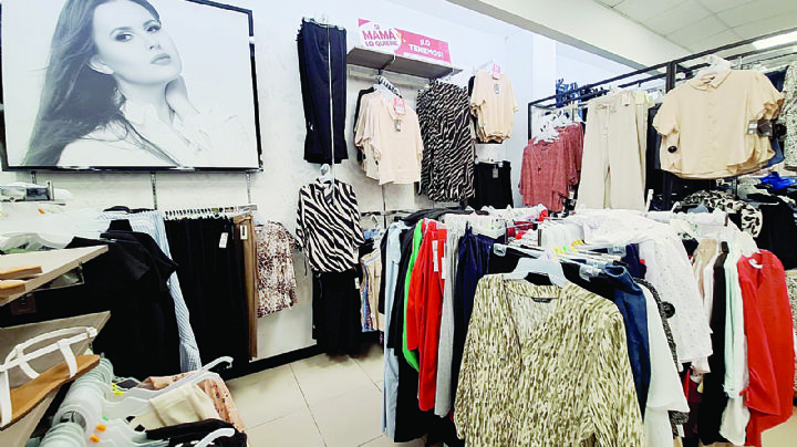 Preparan regalos para el 10 de Mayo en Nuevo Laredo; comercios registran incremento en ventas