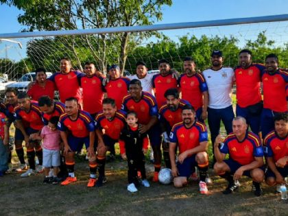Lobos Negros vence a Costa Grill y va por la corona en la Real Liga de Futbol Ferrocarrilera
