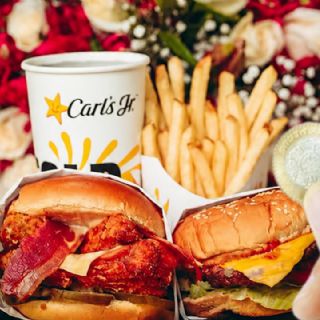 Carl’s Jr celebra el Día de las Madres con Famous Star por solo 10 pesos